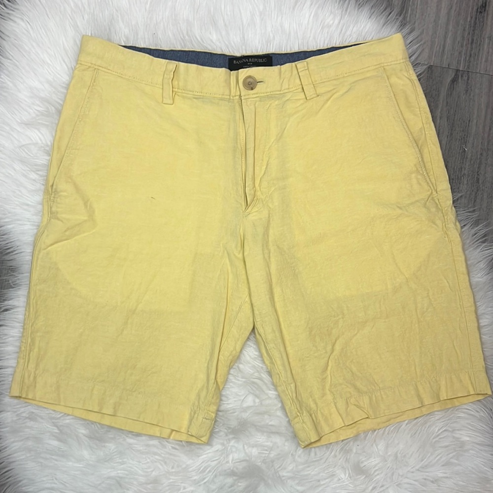 Banana Republic Aiden Shorts 31